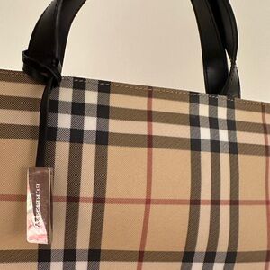 Burberry shopping tote